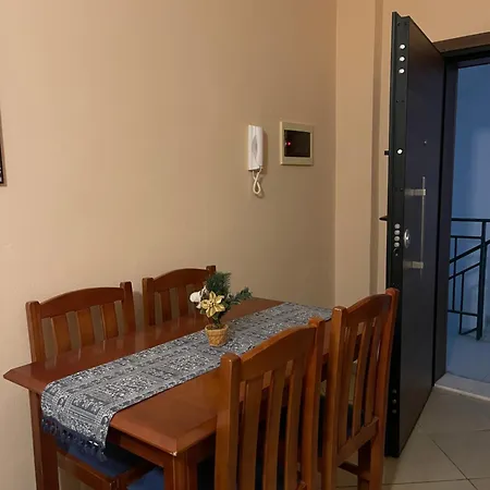 Vlora Central Apartment *